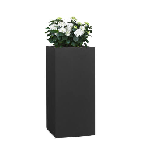 Hoher Pflanzkübel 50cm hoch in anthrazit schwarz mit einer weißen Hortensie bepflanzt
